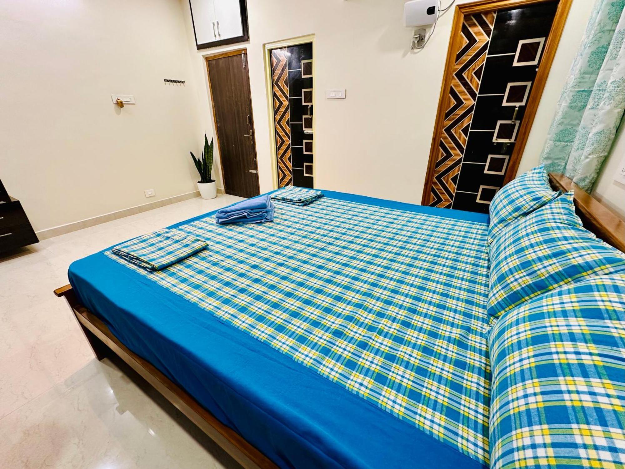 Truelife - 3Bhk Family Suites - Ps4 Pure Veg Restaurant On The Way To Balaji Temple - 2500 Sft Large Signature Apartment - Modular Kitchen - Super Fast Wifi, Smart Tv, 250 Jio Channels - Parking - Easy Access To All Temples - Top Service With Lots Of Тирупати Экстерьер фото