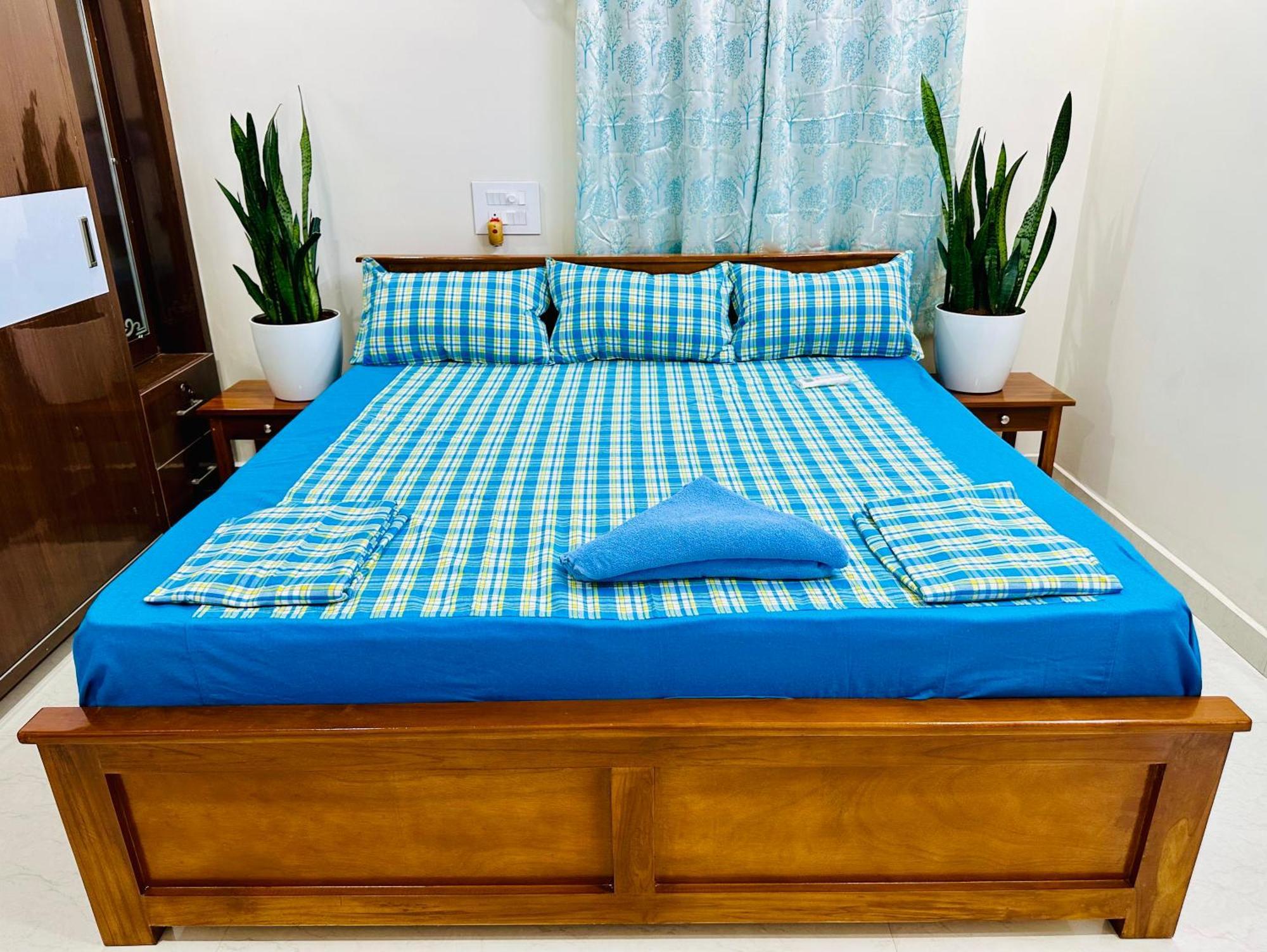 Truelife - 3Bhk Family Suites - Ps4 Pure Veg Restaurant On The Way To Balaji Temple - 2500 Sft Large Signature Apartment - Modular Kitchen - Super Fast Wifi, Smart Tv, 250 Jio Channels - Parking - Easy Access To All Temples - Top Service With Lots Of Тирупати Экстерьер фото