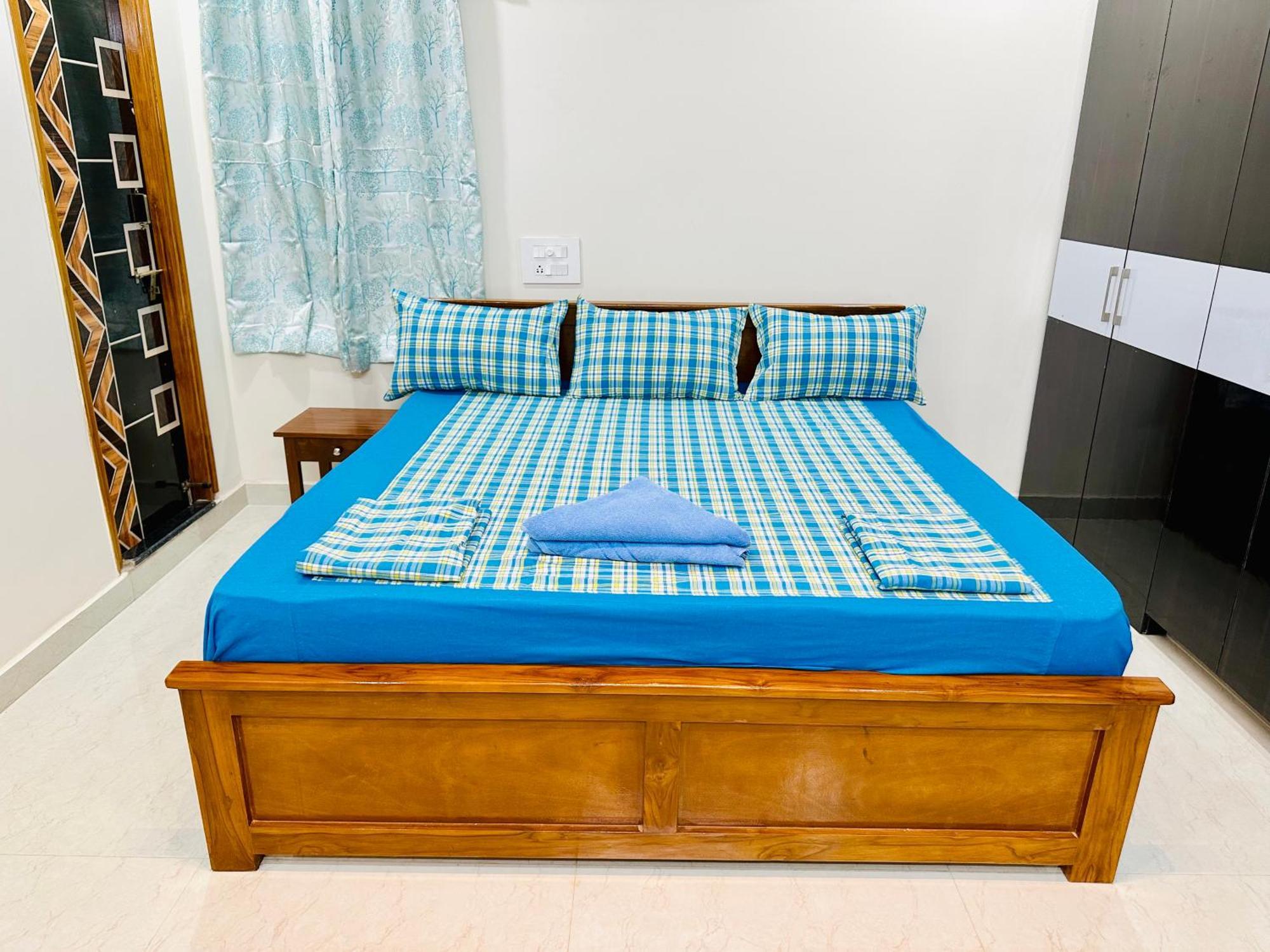 Truelife - 3Bhk Family Suites - Ps4 Pure Veg Restaurant On The Way To Balaji Temple - 2500 Sft Large Signature Apartment - Modular Kitchen - Super Fast Wifi, Smart Tv, 250 Jio Channels - Parking - Easy Access To All Temples - Top Service With Lots Of Тирупати Экстерьер фото